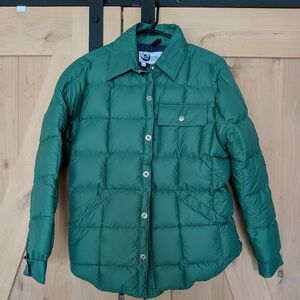 NWOT Crescent Down Works Down Shirt